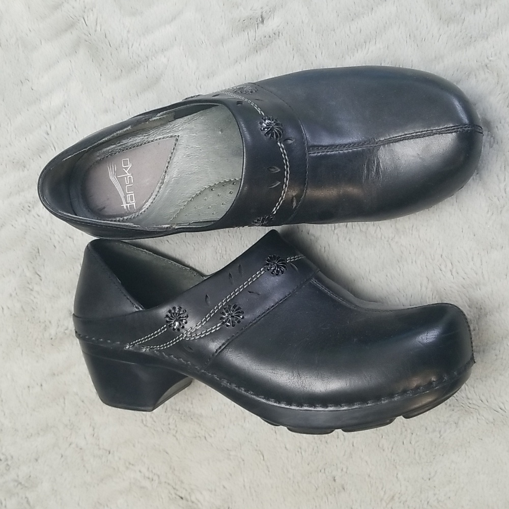 Dansko shoes black size 39